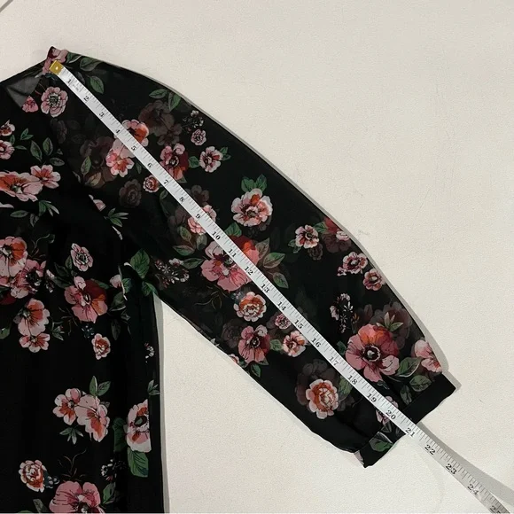 cabi Floral Blouse - Picture 9 of 9